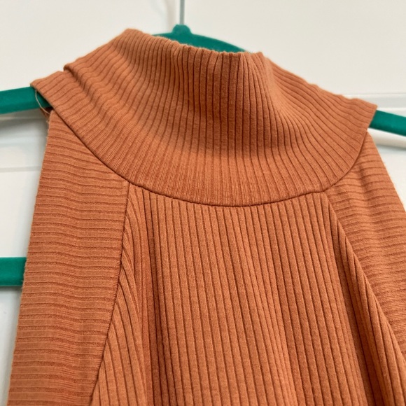 Tan Ribbed Bodysuit - Picture 5 of 9